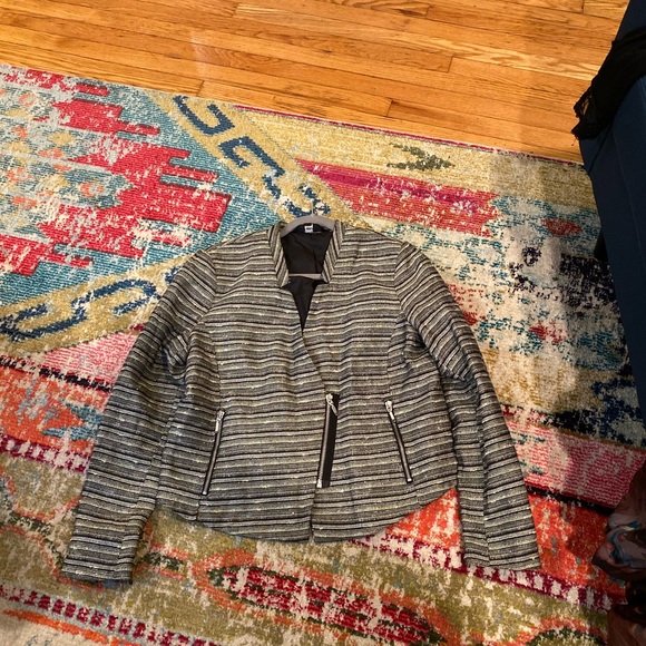 Blazer. Size 16. - Picture 7 of 8